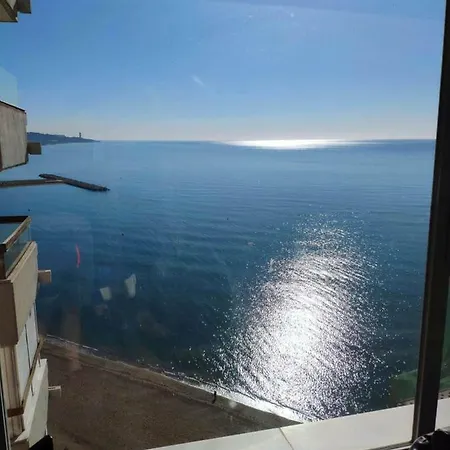 Exclusive Skyline Apartman